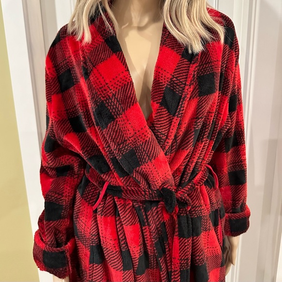 La Senza Buffalo Plaid Red And Black Plush Robe Size L/XL - Picture 2 of 10